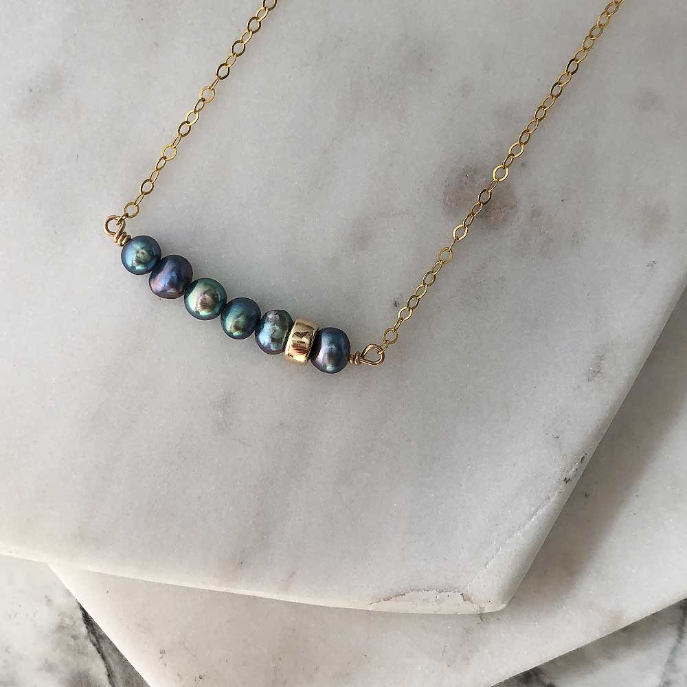 strut jewelry comfort iridescent pearl gold bead bar necklace