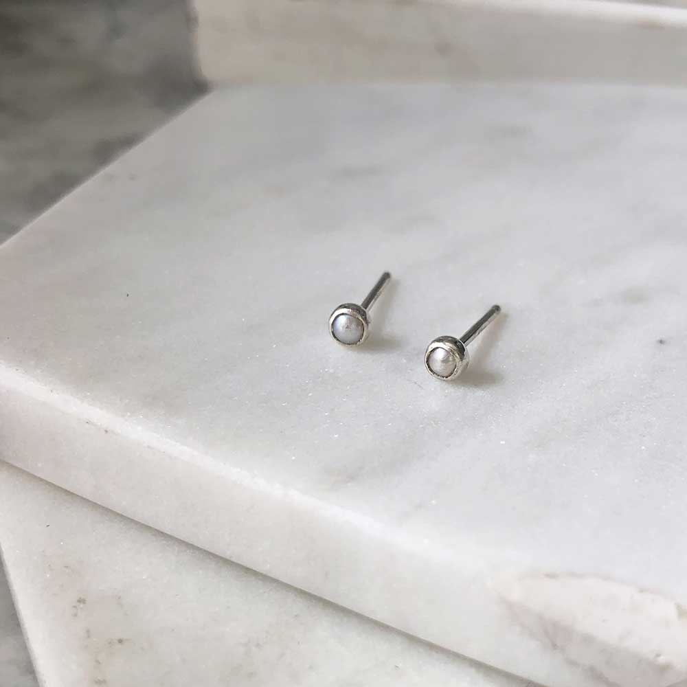 strut jewelry mini pearl stud earrings sterling silver