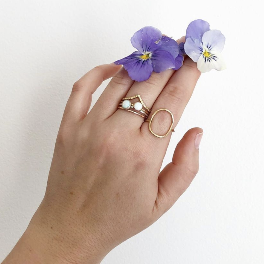 strut jewelry open oval ring